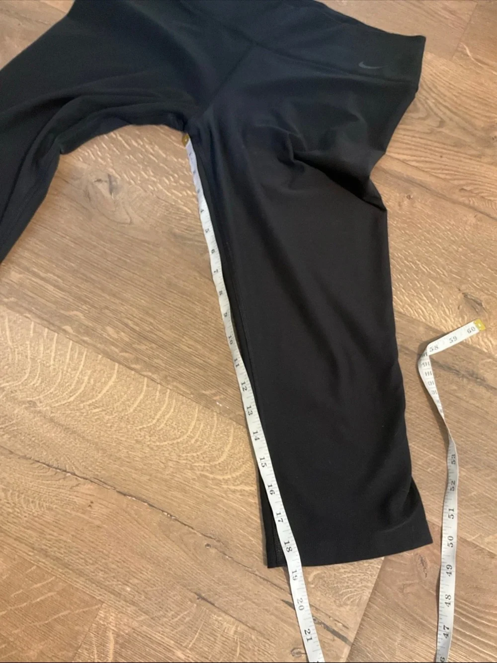 Nike Dri-Fit black capri Leggings, L
